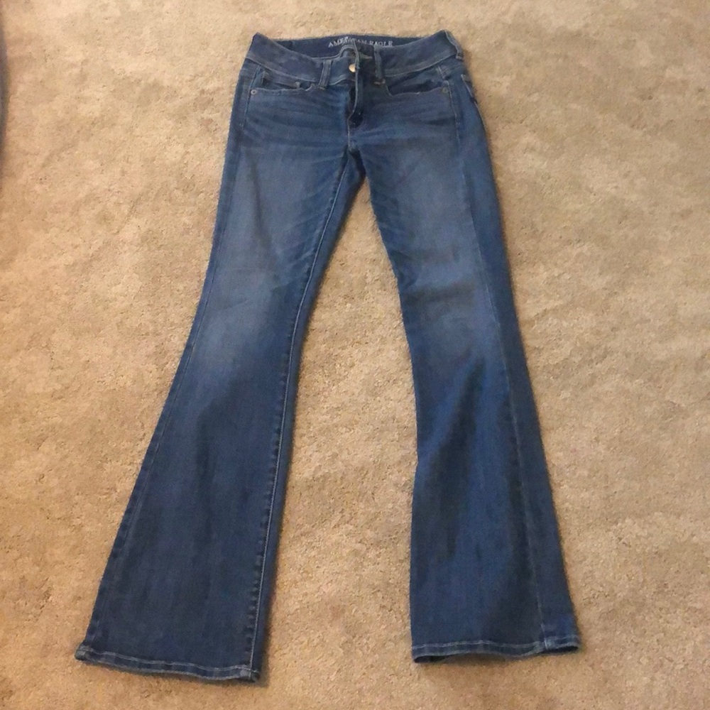 American Eagle light wash jeans